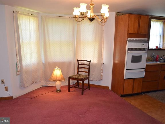 3rd image of 1000 Highland Ave