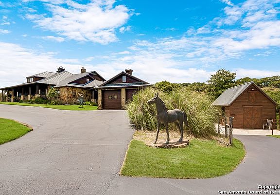 4th image of 108 Dove Mountain Dr