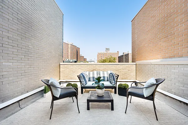 Sold by Compass | media 2
