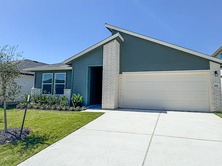 650 Gladiola Loop — Photo 1