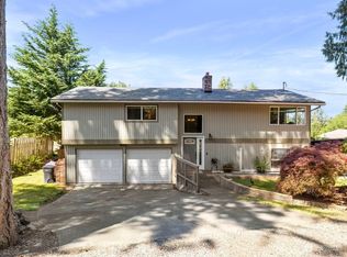 500 E Twanoh Falls Dr, Belfair, WA 98528