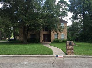 8003 17th Green Dr, Humble, TX 77346