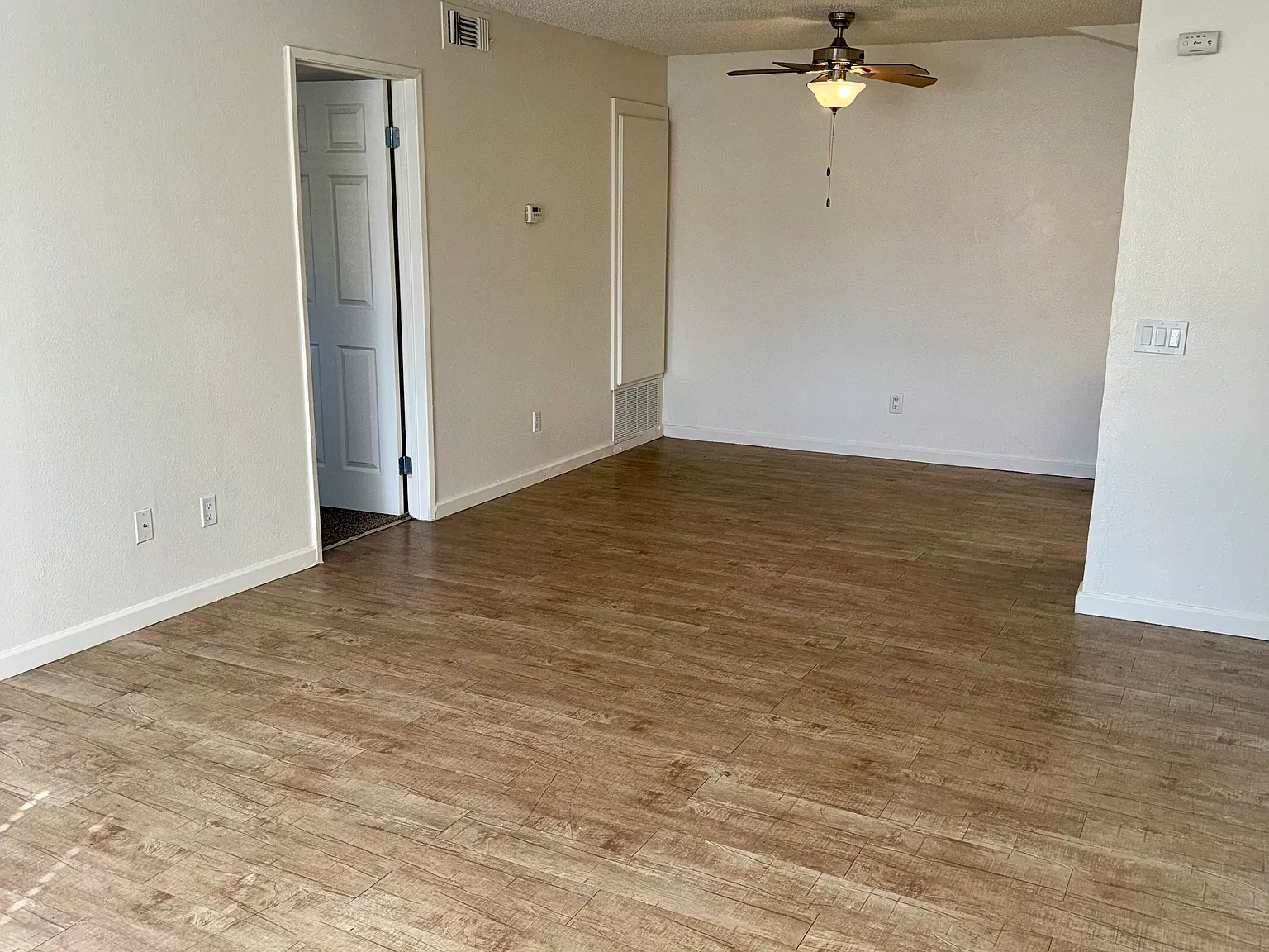 Mountain Gate Apartments — Photo 3