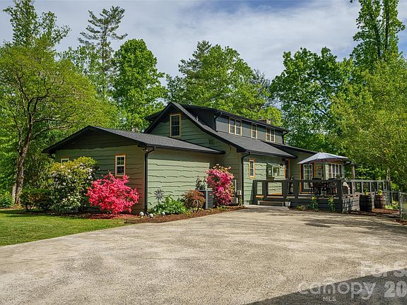 42nd image of 19 Chipping Green Dr