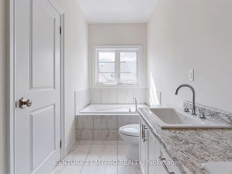 9374 Kennedy Rd — Photo 22