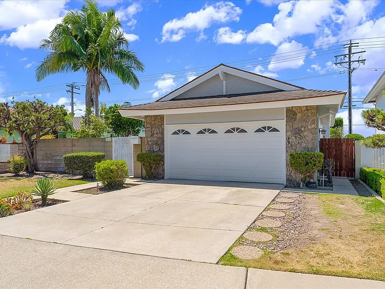 5062 Cadiz Cir — Photo 15