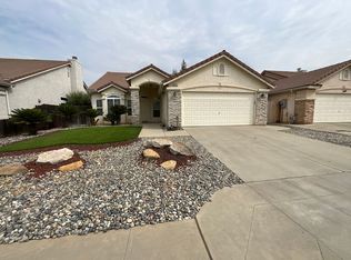 2820 E Eclipse Ave, Fresno, CA 93720