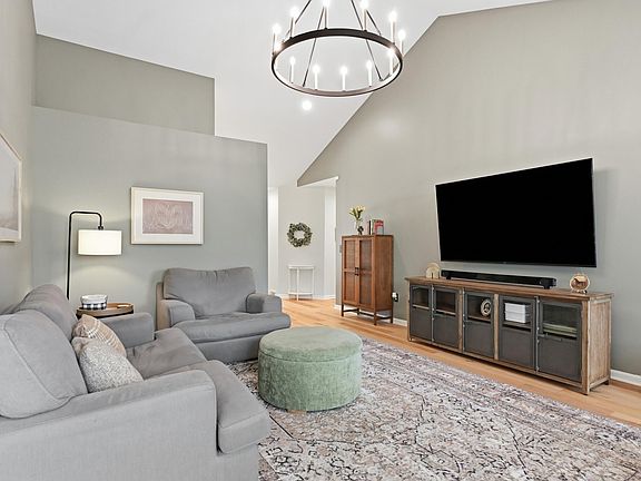 4th image of 2707 Morel Dr