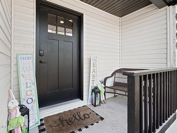 4th image of 2709 Briarwood Dr