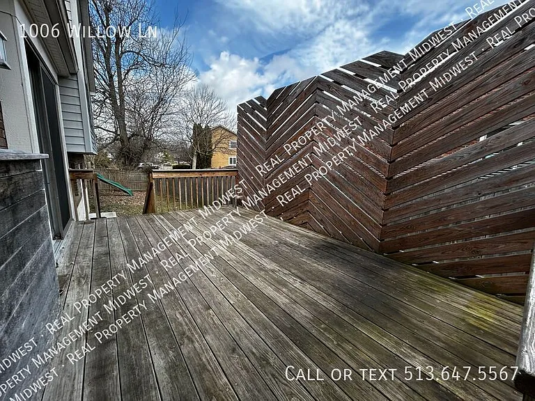 1006 Willow Ln — Photo 23