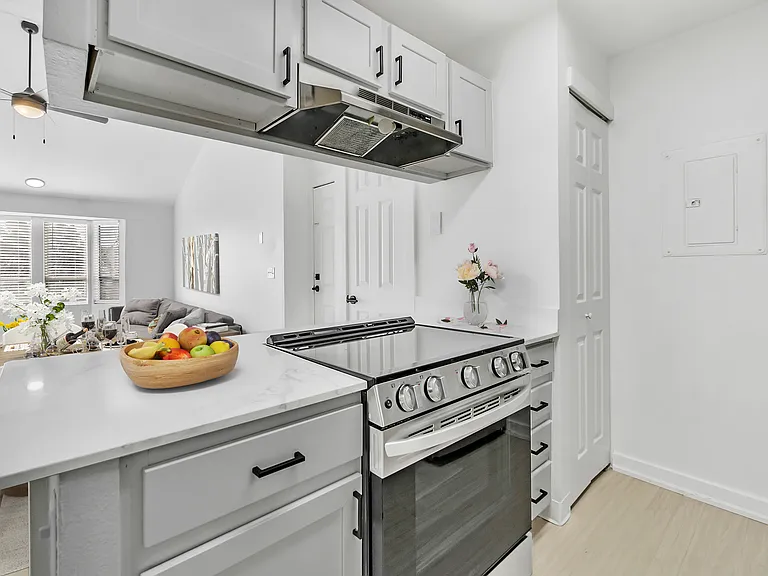 Residences at Bear Creek — Photo 13
