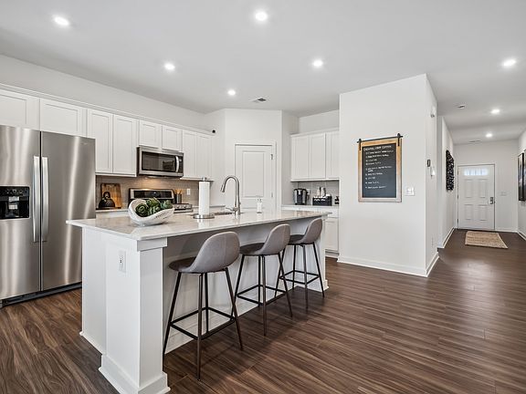 7th image of this home