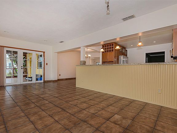 5th image of 2121 NW 119 Avenue