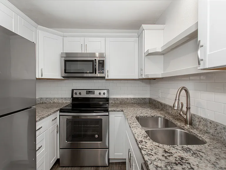 5722 Gaston Ave #D — Photo 12