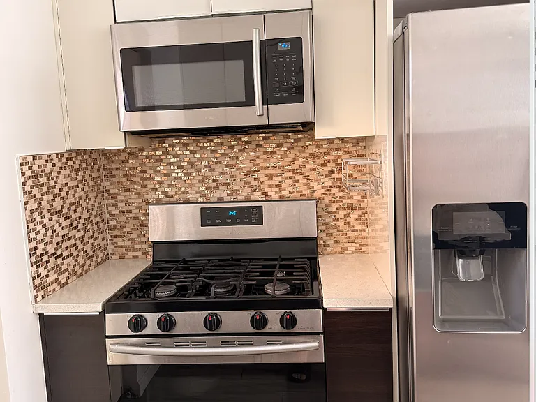 407 Ocean View Ave #1 — Photo 9