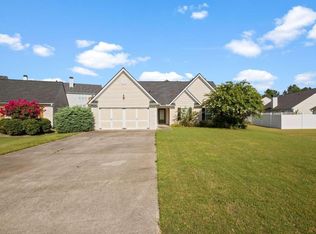102 Overlook Ct, Dallas, GA 30157