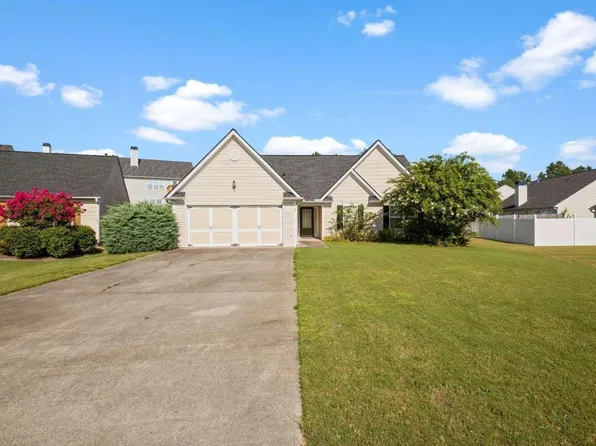 102 Overlook Ct, Dallas, GA 30157