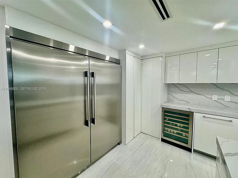 9801 Collins Ave #5U — Photo 6