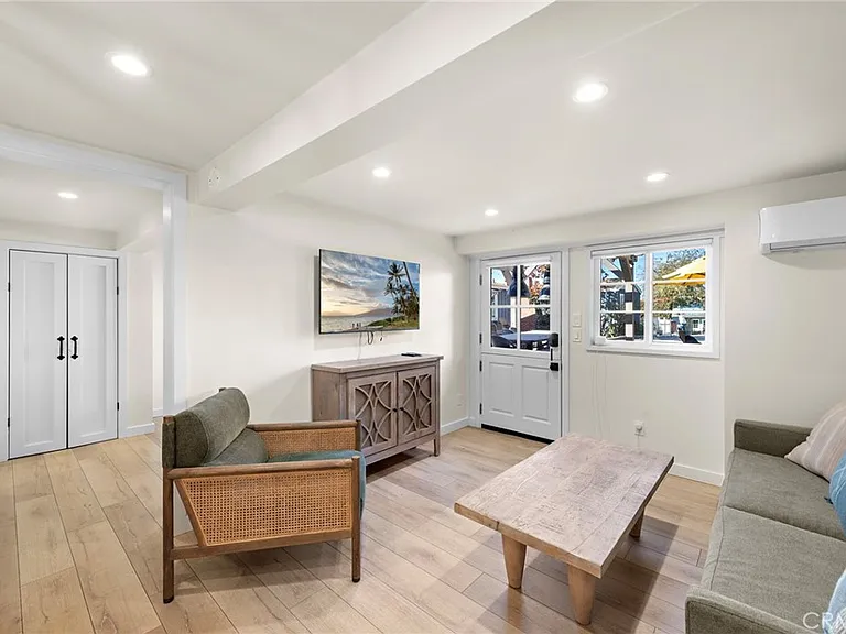 233 Cajon St — Photo 3