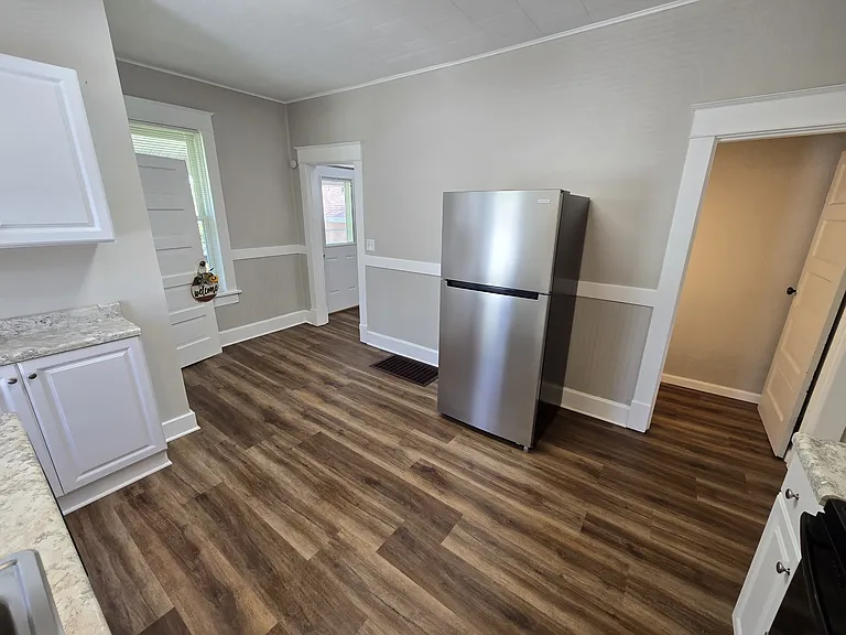 3532 Fullerton Ave — Photo 49