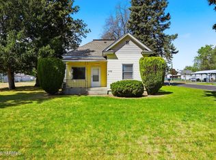 1102 S Fair Ave, Yakima, WA 98901