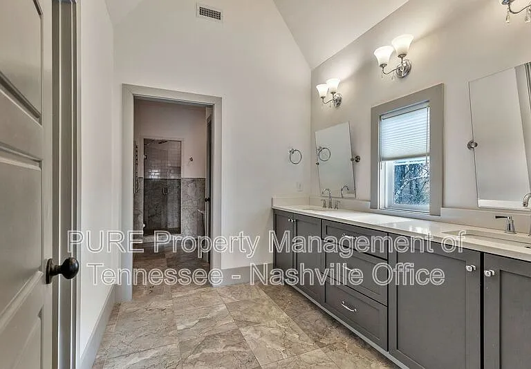 3211 Overlook Dr — Photo 24