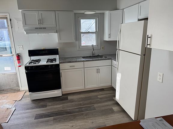 2nd image of 1659 Electric Ave