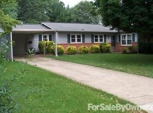 2405 Roxford Dr, Johnson City, TN 37604