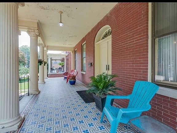 3rd image of 1211 Colonial Ave #2