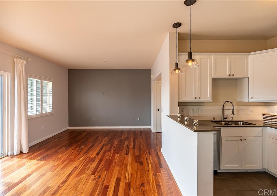 1st image of 3819 1st Ave Unit 209