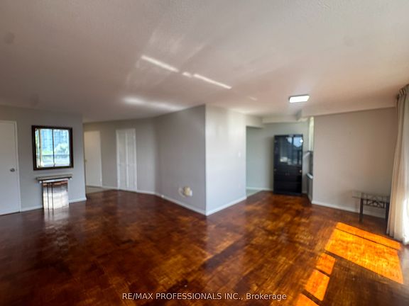 5th image of 11 Wincott Dr #602