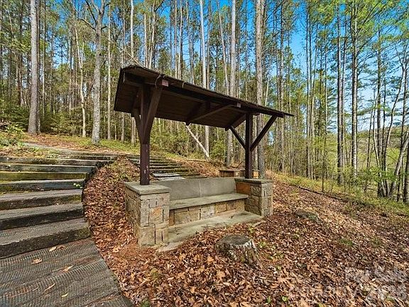 3rd image of 6074 Plantation Pointe Dr