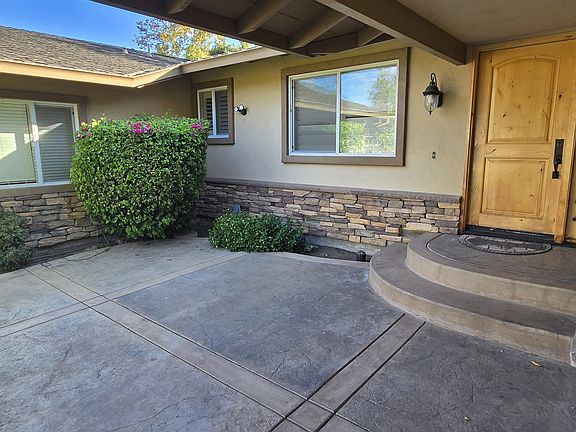 3rd image of 6704 Crystal Springs Dr