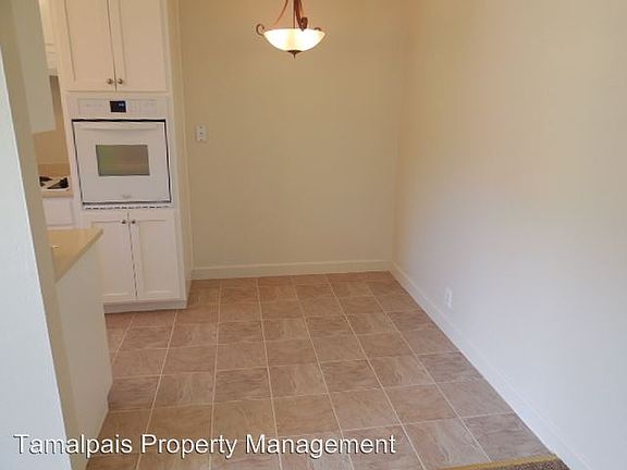 5th image of 2374 Sir Francis Drake Blvd APT 4