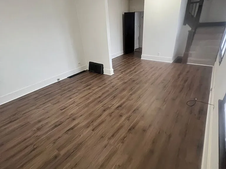 702 N Washington St — Photo 5