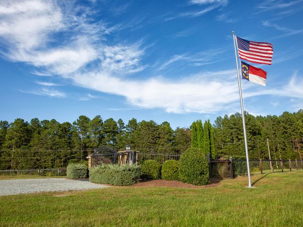 8589 McGhees Mill Rd, Semora, NC 27343