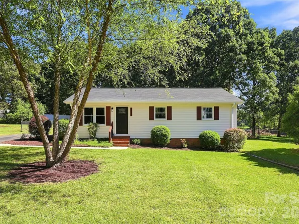 5241 Short Cut Ln, Indian Trail, NC 28079