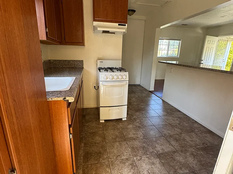 10431 Oro Vista Ave #10431 — Photo 5