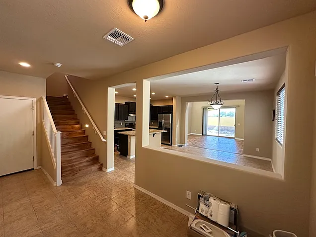 147 E Carob Dr — Photo 4
