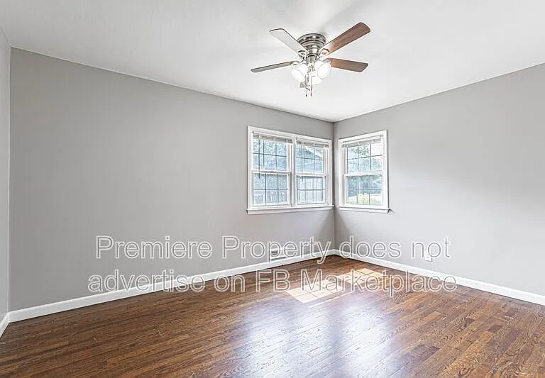 3320 S Sterling Ave — Photo 7