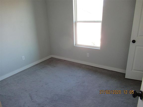 5th image of 626 W Crawford St #102