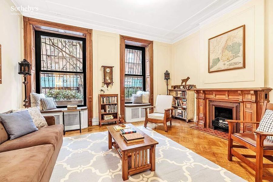 1st image of 136 W 16th St #1FE