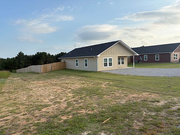 2nd image of 174 Concord Rd