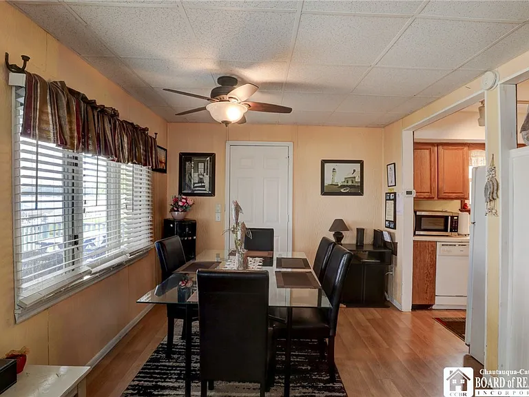 2372 Lakeside Dr — Photo 19