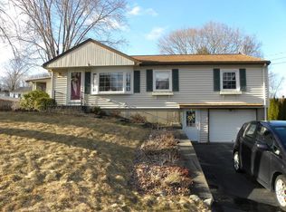 6 Konkel Dr, Dudley, MA 01571