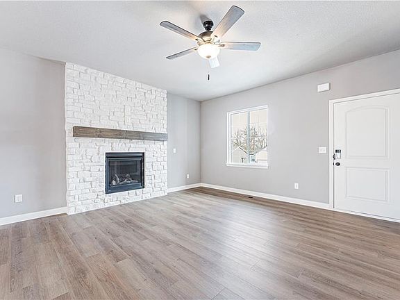 3rd image of 9630 N Colrain Ave