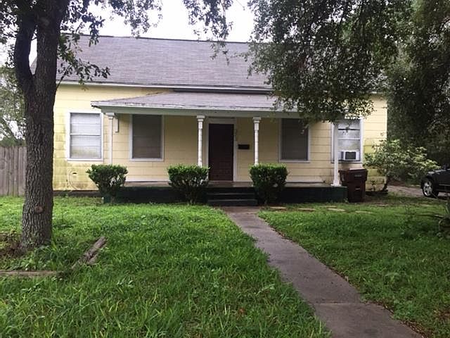 1st image of 323 E Huisache Ave