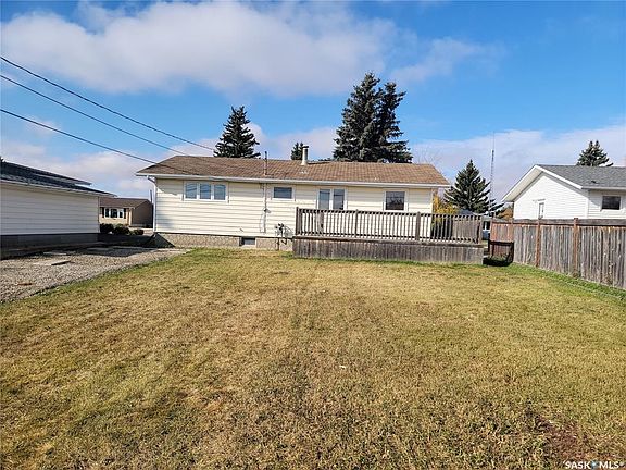 2nd image of 708 2nd St W