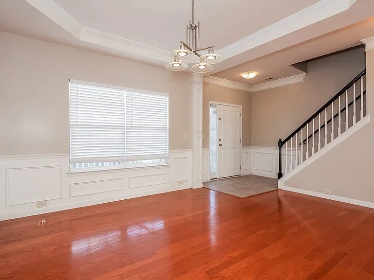 7913 Bushy Creek Dr — Photo 5