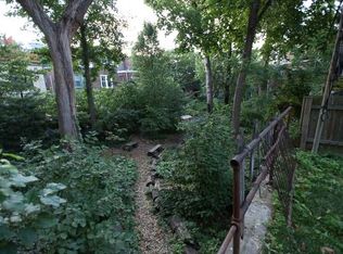 252 S 45th St, Philadelphia, PA 19104
